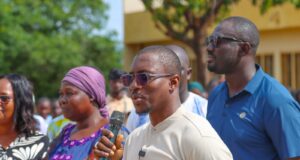 Immersion patriotique: le Ministre Directeur de Cabinet du Président du Faso encourage les bacheliers à Manga