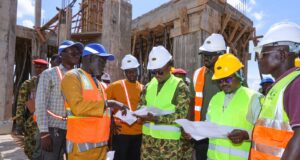 Construction d’infrastructures : le Ministre, Directeur de Cabinet du Président du Faso maintient la pression sur les entreprises
