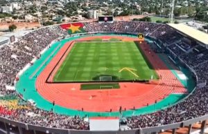Rénovation du Stade du 4 août: des anciennes gloires africaines dont Samuel Eto’o y étaient