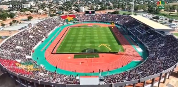 Rénovation du Stade du 4 août: des anciennes gloires africaines dont Samuel Eto’o y étaient