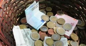 Burkina: il donne des faux billets à l’église!