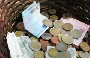 Burkina: il donne des faux billets à l’église!
