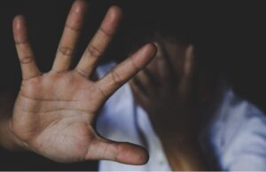 «Violée pendant des années par son père», une adolescente de 14 ans brise le silence