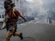 France: courses poursuites entre forces de l’ordre et manifestants, plus de 400 arrestations