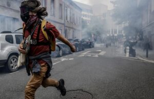 France: courses poursuites entre forces de l’ordre et manifestants, plus de 400 arrestations