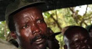La CPI ouvre des audiences de mise en accusation de Joseph Kony, chef rebelle ougandais en fuite