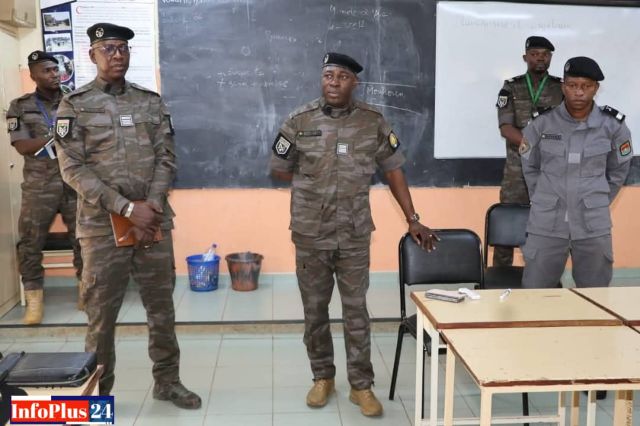 Le DG de la Douane, l'inspecteur divisionnaire des Douanes Yves Kafando