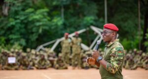 Burkina: Leçons de civisme et de patriotisme avec le Ministre Directeur de cabinet du Président du Faso