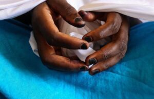Nigéria: des abus graves persistent après l’enlèvement d’écolières à Chibok en 2014
