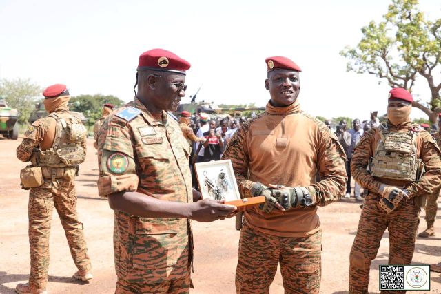 Burkina: de l’armement lourd de dernière génération à l’Armée pour la défense du territoire national