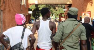 Ouagadougou: plusieurs personnes interpellées au grand marché pour consommation de stupéfiants
