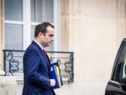 France: la mue est-elle possible après le corps nu?