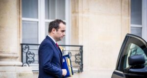 France: la mue est-elle possible après le corps nu?