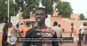 Burkina: 37 personnes interpellées pour des faits de surfacturation des prix des timbres et des parkings