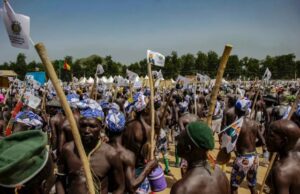 Cameroun: le «vieux Lion indomptable» descend dans l’arène à Maroua!