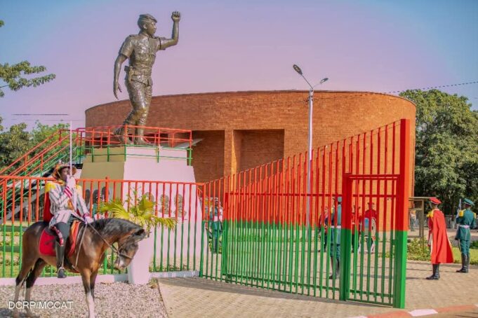 Mémorial Thomas SANKARA: 1er cérémonial d’hommage militaire au Président Thomas Sankara et ses 12 compagnons