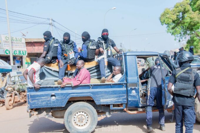 Opération Ladeli: descente des forces de sécurité dans les marchés à Ouagadougou