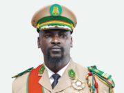 Présidentielle en Guinée: le général Mamadi Doubouya dépose sa candidature