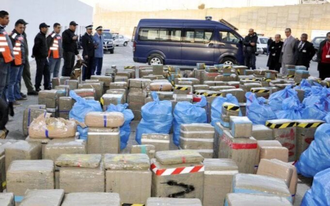 Huit personnes arrêtés avec 16 tonnes de cannabis