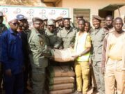 Burkina: pour ses 30 ans, la police municipale offre 30 tonnes d’agrégats et de ciment à Faso Mêbo