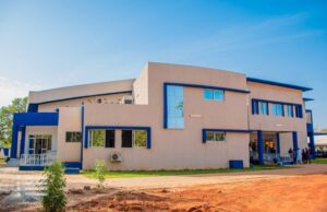 ENAM: l’amphithéâtre Idrissa Nassa inauguré à l’école des énarques