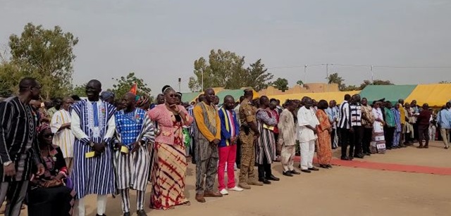 Burkina: les mérites de 228 personnes reconnus au ministère en charge de la Communication
