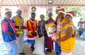 Orphelinat Sainte Thérèse de Loumbila: quand Papa Noël s’appelle Lions Koubri Platinum!