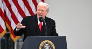L’administration Trump étend les restrictions de voyage à 20 pays supplémentaires