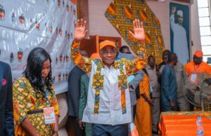 Les mille et une vies de Saleh Kebzabo au service du Tchad