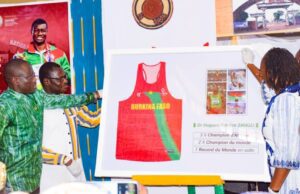 Athlétisme: le maillot de Hugues Fabrice Zango entre au Musée National