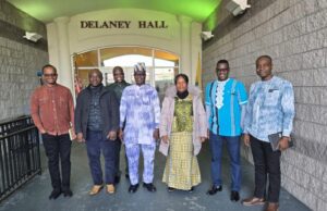 États-Unis: l’ambassadeur Kassoum Coulibaly au chevet des Burkinabè en détention à New Jersey