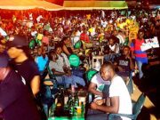 CAN Maroc 2025: la joie des supporters sénégalais à Ouagadougou