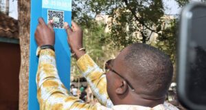 Ouagadougou: l’identification des panneaux publicitaires par des codes QR lancée