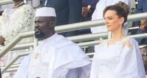 Guinée: le Général Mamadi Doumbouya investi président pour un mandat de sept ans