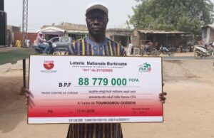 LONAB: il empoche un chèque de «88 779 000 F CFA» après une mise au PMU’B