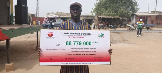 LONAB: il empoche un chèque de «88 779 000 F CFA» après une mise au PMU’B