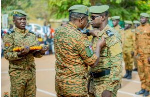 Burkina: 77 gendarmes décorés pour service rendu à la Nation