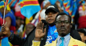 Un supporter de la RDC devient la star de la CAN 2025 en restant immobile durant 90 minutes en tribunes