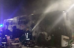 Burkina: incendie d’un car de transport en circulation