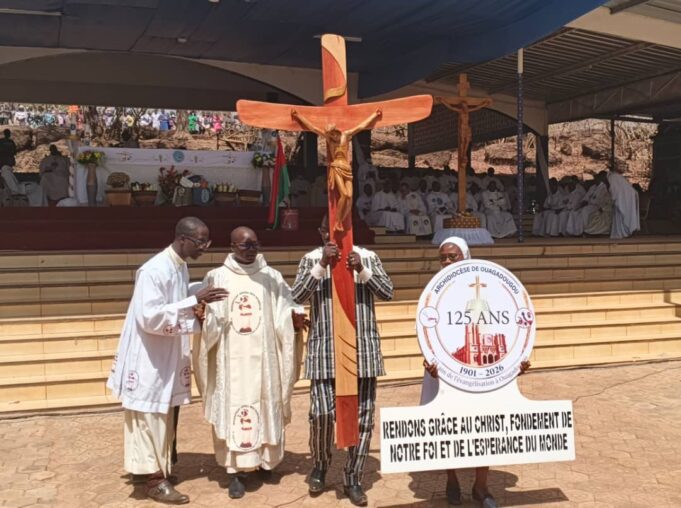 Pour la paix au Burkina, la Vierge Marie, mère de Dieu, invoquée