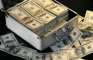 Depuis Ouagadougou Aïobi traque les 88 milliards de dollars qui s’évaporent chaque année de l’Afrique