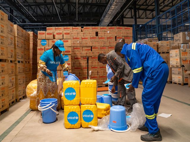 Une aide d'urgence prête pour la province du Kasaï en RD Congo en réponse à une épidémie d'Ebola