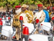 Burkina: le Président Traoré remet 2 000 motos à la Police nationale