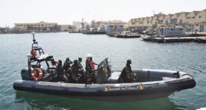Trois militaires portés disparus après le chavirement de leur bateau