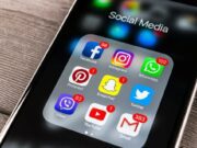 Réseaux sociaux au Gabon: mon Général, coupez pas, régulez!