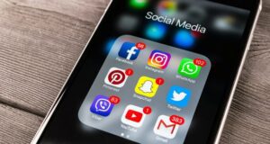 Réseaux sociaux au Gabon: mon Général, coupez pas, régulez!