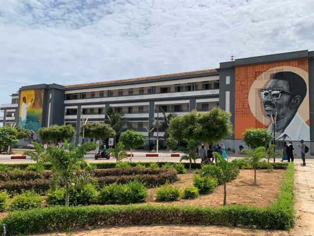l’Université Cheikh Anta Diop de Dakar