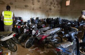 Burkina: des motos saisies en vente