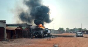 Un mort dans l’explosion d’un camion-citerne