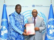 Coopération multilatérale: l’Ambassadeur Elysé Ouédraogo présente ses Lettres d’accréditation au SE de CEA à Addis Abeba